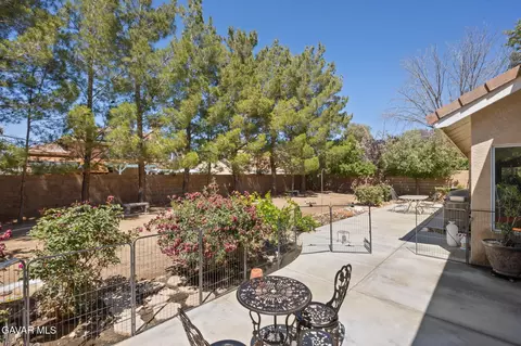 Exterior - 4027 Via Barbara, Lancaster, CA 93536 photo 5 of 5