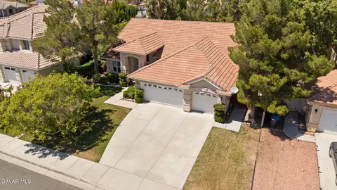 View/Area - 4027 Via Barbara, Lancaster, CA 93536 photo 2 of 3