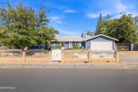40954 168th St E, Lancaster, CA 93535