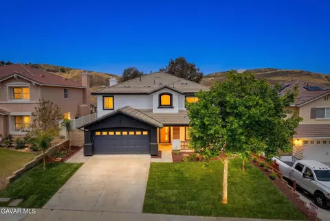 32650 The Old Rd, Castaic, CA 91384