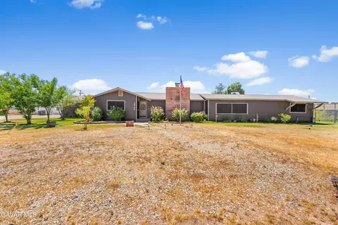 16788 Glendower Ave, North Edwards, CA 93523