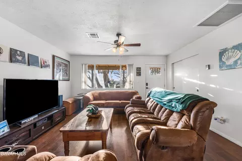 Living - 13336 Clement St, North Edwards, CA 93523 photo 4 of 5