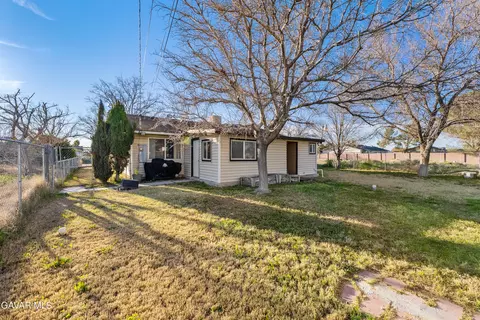 Exterior - 13336 Clement St, North Edwards, CA 93523 photo 1 of 9