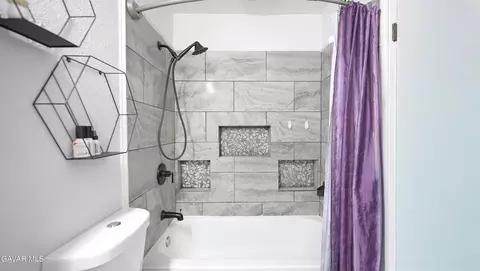 Bath - 13336 Clement St, North Edwards, CA 93523 photo 4 of 4