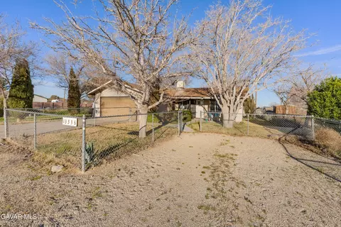 Exterior - 13336 Clement St, North Edwards, CA 93523 photo 9 of 9