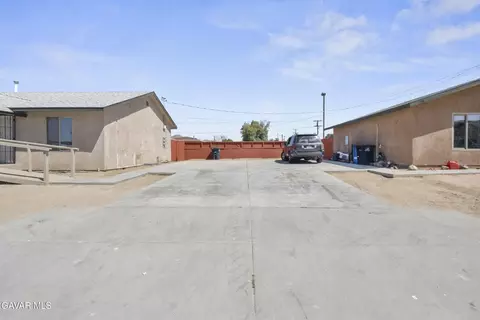 1937 Center St #1951 A & B, Rosamond, CA 93560