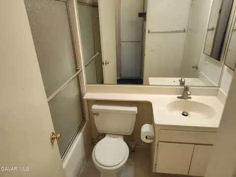 Bath - 1840 Avenue J2 E #7, Lancaster, CA 93535 photo 1 of 4