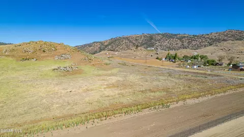 Edward Street, Tehachapi, CA 93561