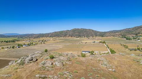 Edward Street, Tehachapi, CA 93561 photo 10
