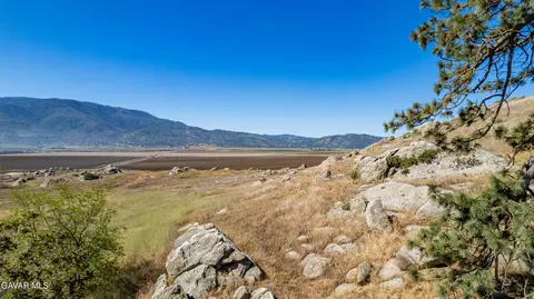 Edward Street, Tehachapi, CA 93561 photo 8