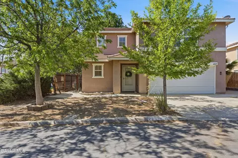 40315 Maravilla Dr, Palmdale, CA 93550