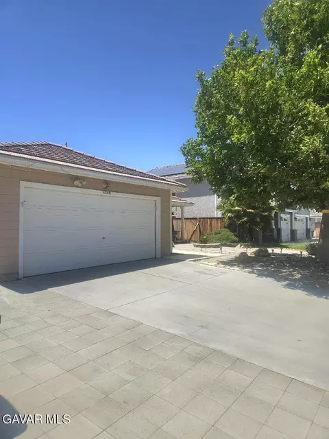 Exterior - 43221 E 32nd St, Lancaster, CA 93535 photo 1 of 16