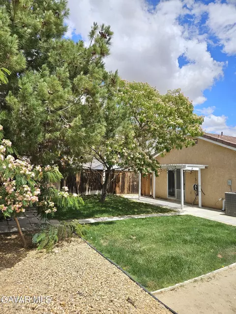 Exterior - 43221 E 32nd St, Lancaster, CA 93535 photo 11 of 16