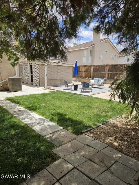 Exterior - 43221 E 32nd St, Lancaster, CA 93535 photo 13 of 16