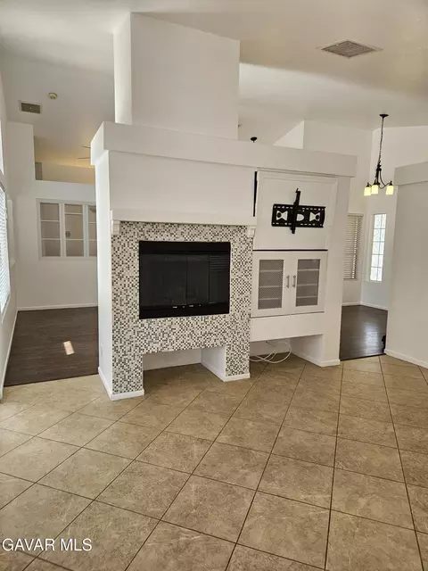 Living - 43221 E 32nd St, Lancaster, CA 93535 photo 3 of 8
