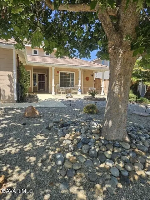 Exterior - 43221 E 32nd St, Lancaster, CA 93535 photo 4 of 16