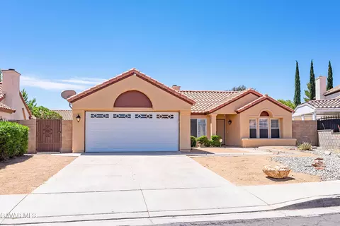 1616 Kings Rd, Palmdale, CA 93551