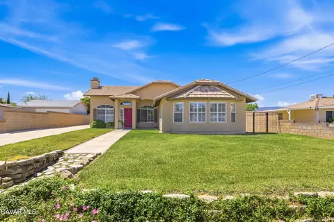 3218 Avenue L 6 W, Lancaster, CA 93536