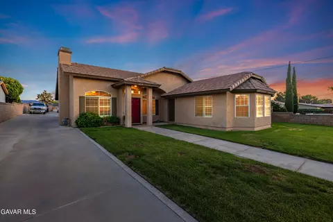 3218 Avenue L 6 W, Lancaster, CA 93536