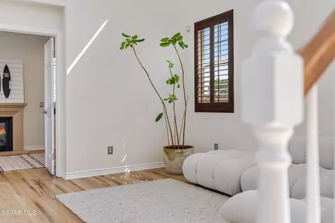 Entry Way - 2808 Similax Ct, Palmdale, CA 93551 photo 2 of 8