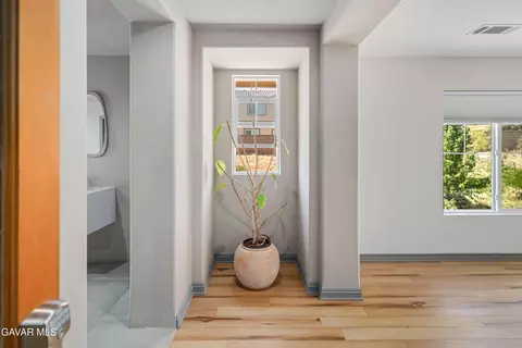 Entry Way - 2808 Similax Ct, Palmdale, CA 93551 photo 6 of 8