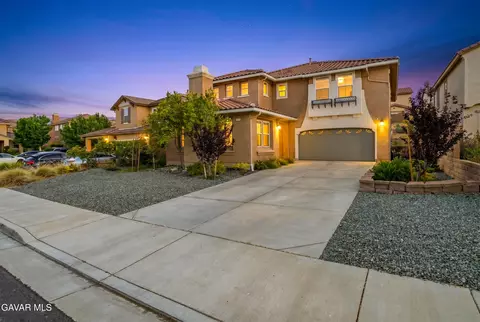 2808 Similax Ct, Palmdale, CA 93551