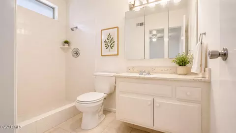 Bath - 45650 Fig Ave, Lancaster, CA 93534 photo 2 of 2