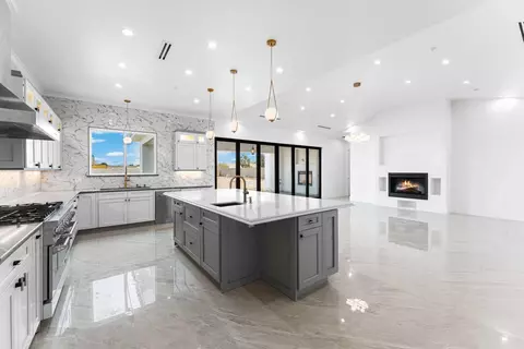 Kitchen - 42730 23rd St W, Lancaster, CA 93536 photo 6 of 7