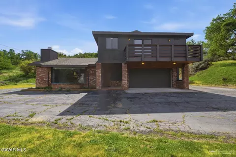 Exterior - 27961 Preakness Dr, Tehachapi, CA 93561 photo 5 of 5