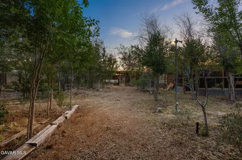 Exterior - 40141 E 174th St, Palmdale, CA 93591 photo 22 of 27