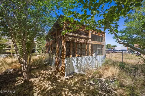 Exterior - 40141 E 174th St, Palmdale, CA 93591 photo 2 of 27
