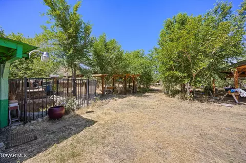 Exterior - 40141 E 174th St, Palmdale, CA 93591 photo 8 of 27