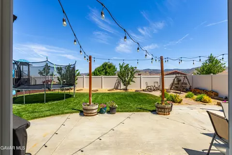 Exterior - 605 Orchard Pkwy, Tehachapi, CA 93561 photo 6 of 14