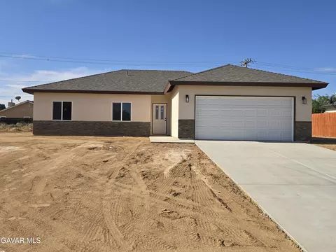 8108 Redwood Blvd, California City, CA 93505