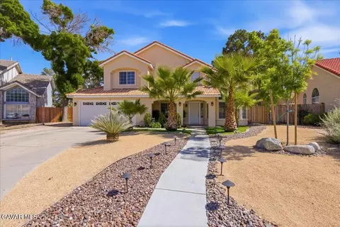 3020 Willowbrook Ave, Palmdale, CA 93551
