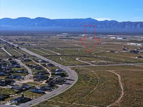 8195 Bolden Dr, California City, CA 93505
