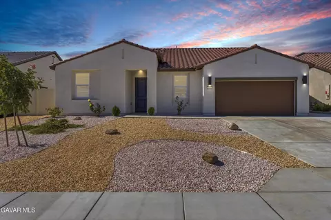 212 Artina Ct, Tehachapi, CA 93561