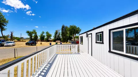 Exterior - 1617 E Avenue I #75, Lancaster, CA 93535 photo 8 of 14
