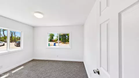Bedroom - 1617 E Avenue I #75, Lancaster, CA 93535 photo 4 of 6