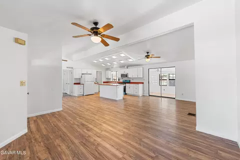 3609 E Avenue H2, Lancaster, CA 93535 photo 10