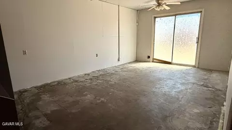 4636 E Avenue H, Lancaster, CA 93535 photo 39