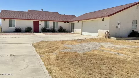 4638 Avenue H E, Lancaster, CA 93535