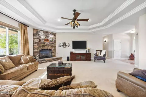 27021 Barkes Way, Tehachapi, CA 93561 photo 11