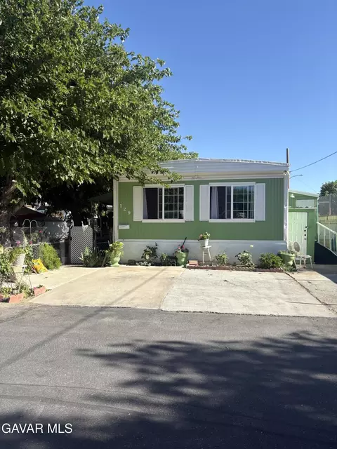 37311 47th St E #129, Palmdale, CA 93552