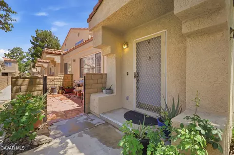 43465 30th St, Lancaster, CA 93536