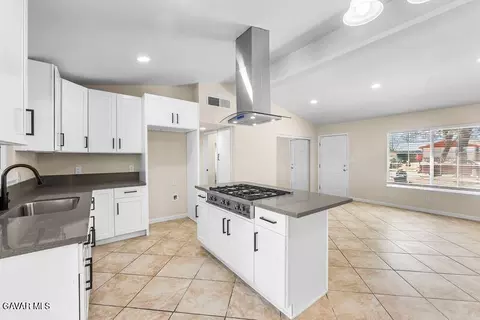 10921 Rome Beauty Dr, California City, CA 93505
