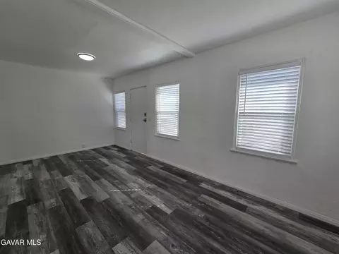 Living - 16039 L St, Mojave, CA 93501 photo 7 of 8