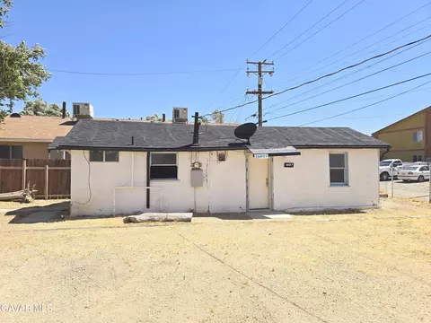 Exterior - 16039 L St, Mojave, CA 93501 photo 6 of 13