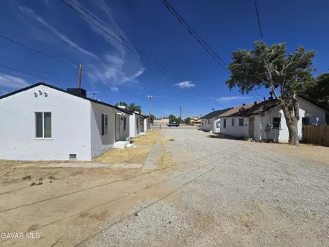 Exterior - 16039 L St, Mojave, CA 93501 photo 2 of 13