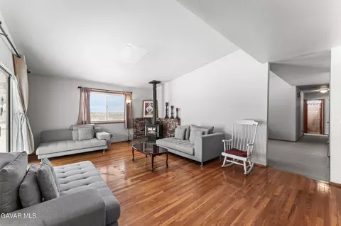 Living - 33535 E 170th St, Llano, CA 93544 photo 2 of 4